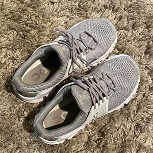 ON Cloud Women’s Running Shoes Size 6.5